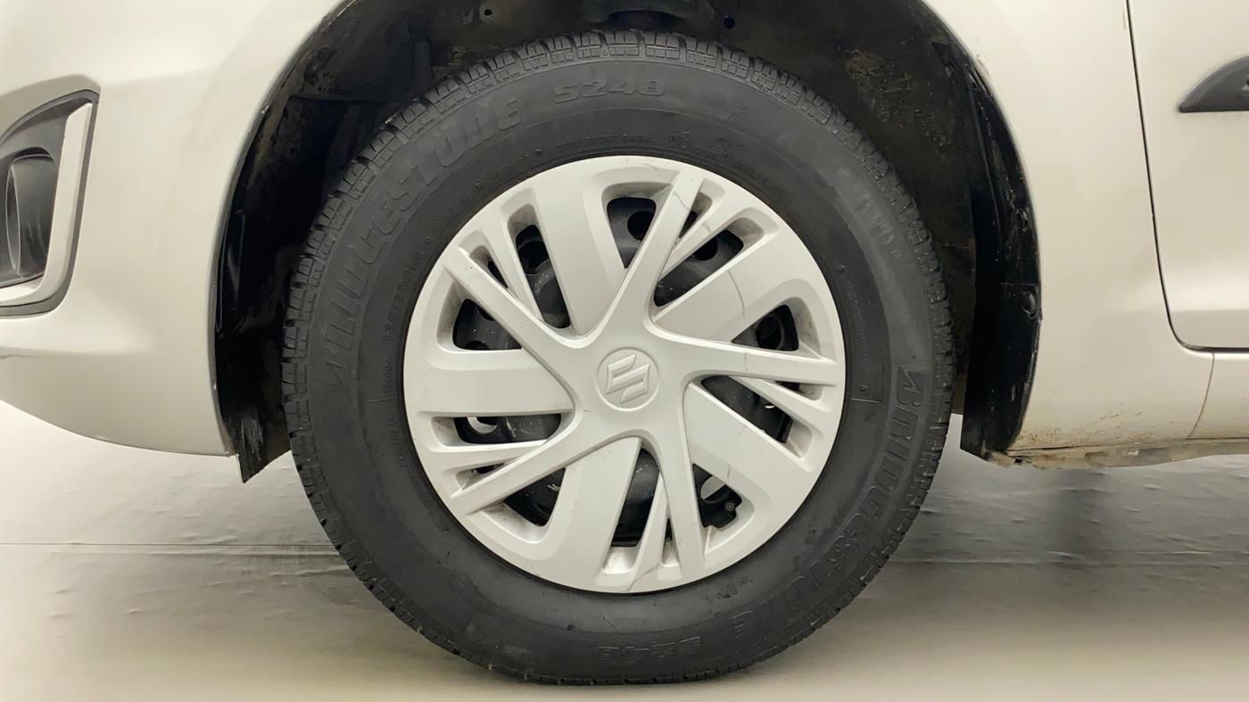 2015 Maruti Swift LXI (O), Petrol, Manual, 71,610 km, Left Front Wheel