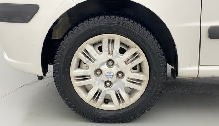 2013 Hyundai Santro Xing GL PLUS, Petrol, Manual, 69,534 km, Left Front Wheel