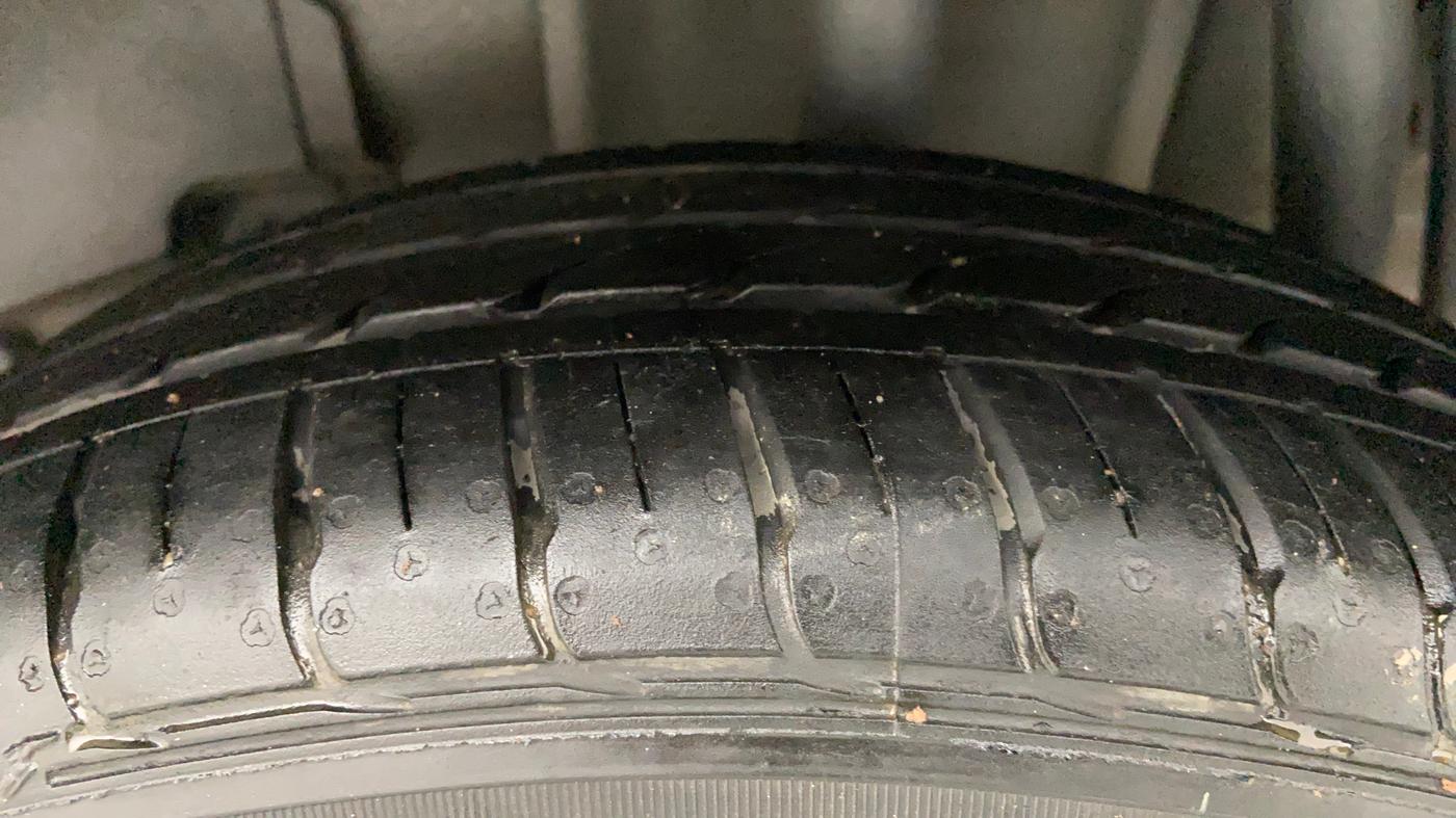 2017 Tata TIGOR XZ (O) PETROL, CNG, Manual, 57,681 km, Left Rear Tyre Tread