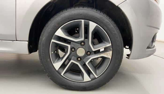 2017 Tata TIGOR XZ (O) PETROL, Petrol, Manual, 57,681 km, Right Front Wheel