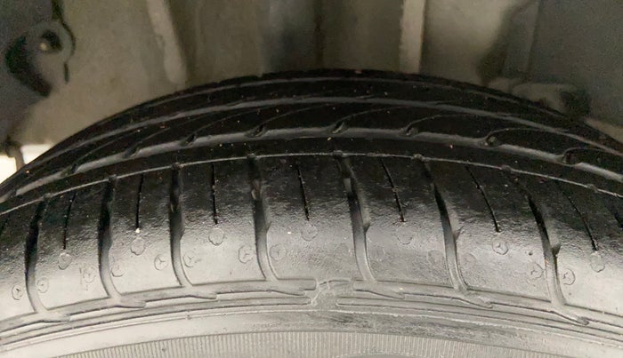 2017 Tata TIGOR XZ (O) PETROL, Petrol, Manual, 57,681 km, Right Rear Tyre Tread