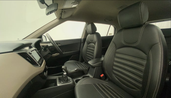 2016 Hyundai Creta SX PLUS 1.6 PETROL, Petrol, Manual, 69,147 km, Right Side Front Door Cabin