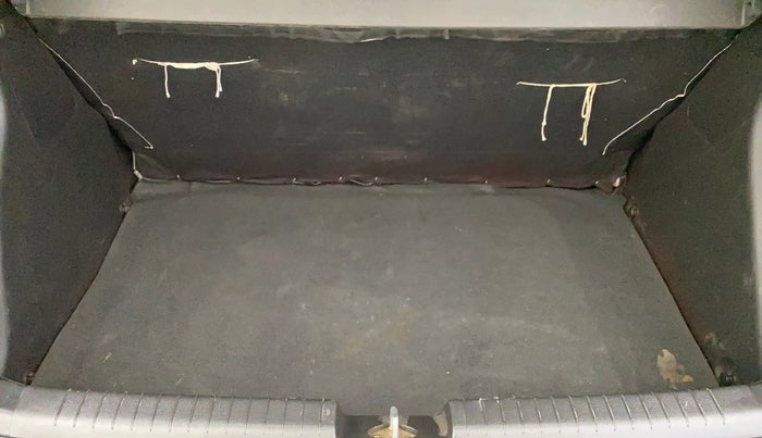 2015 Hyundai Elite i20 SPORTZ 1.4 CRDI, Diesel, Manual, 1,01,108 km, Boot Inside