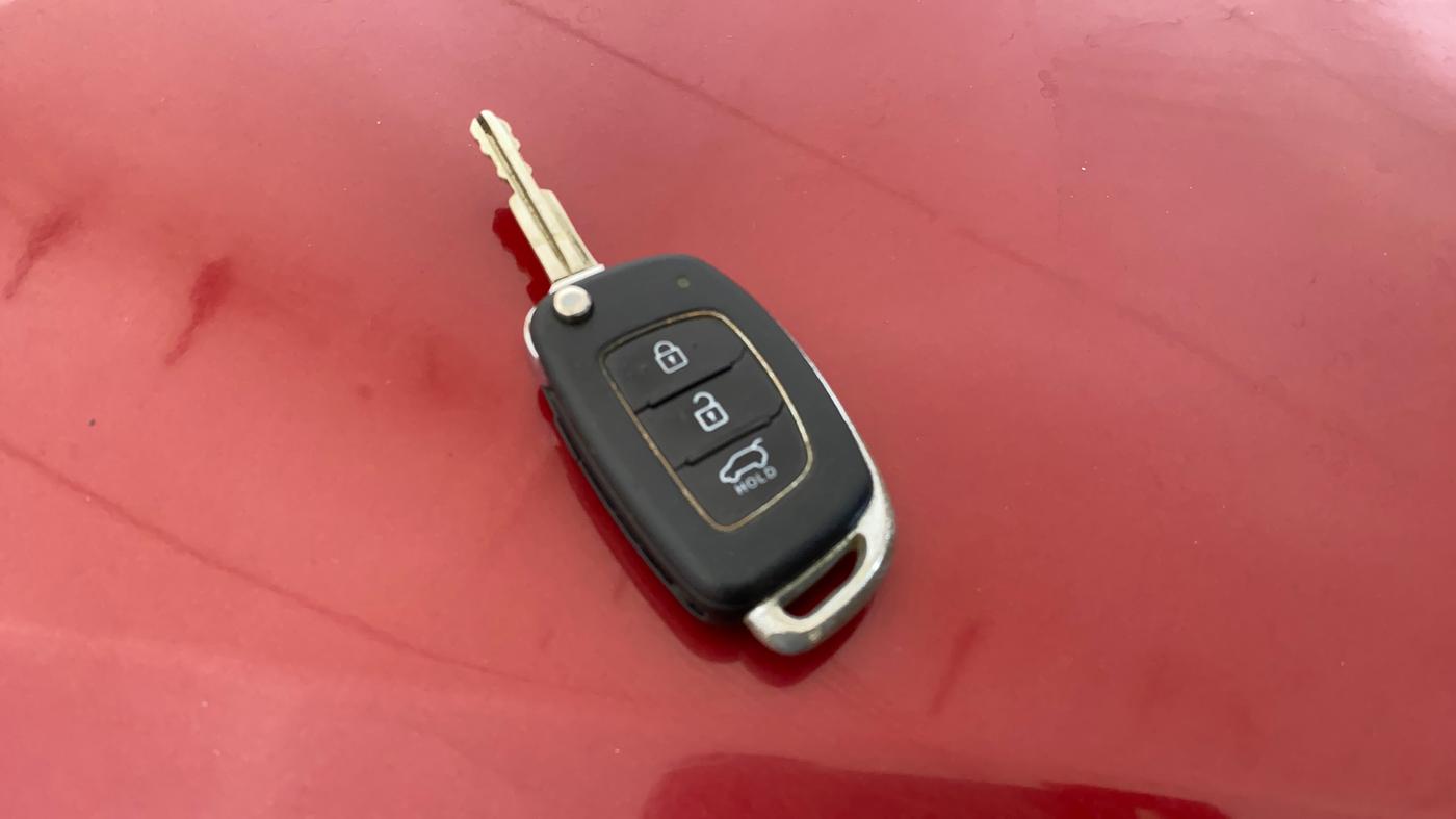 2015 Hyundai Elite i20 SPORTZ 1.4 CRDI, Diesel, Manual, 1,01,194 km, Key Close Up