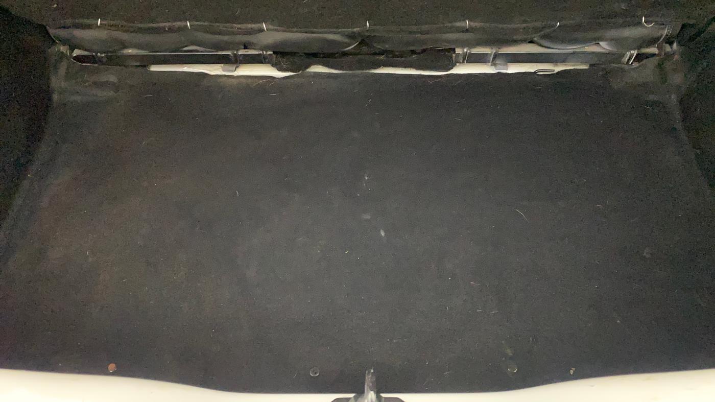 2021 Tata PUNCH CREATIVE  1.2 RTN DUAL TONE, Petrol, Manual, 37,553 km, Boot Inside