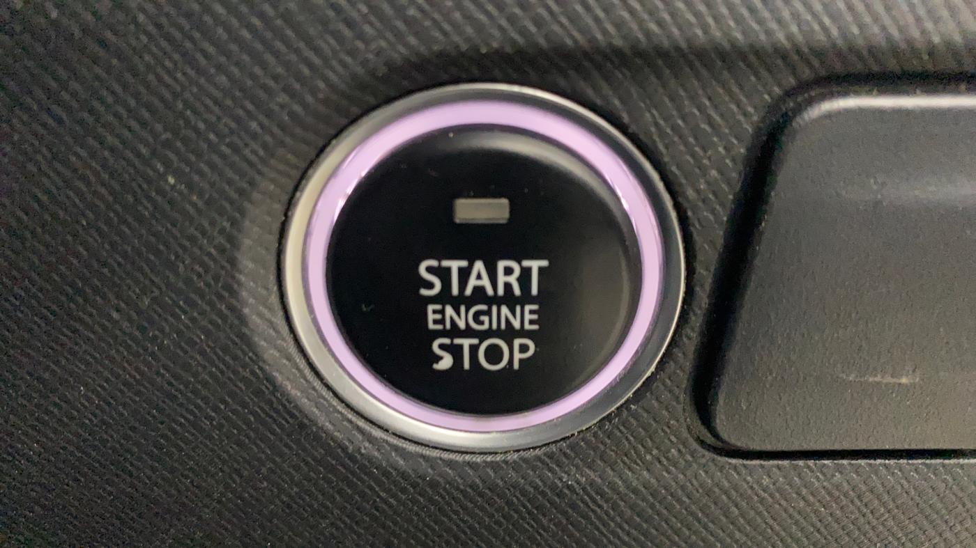 2021 Tata PUNCH CREATIVE  1.2 RTN DUAL TONE, Petrol, Manual, 37,553 km, Keyless Start/ Stop Button