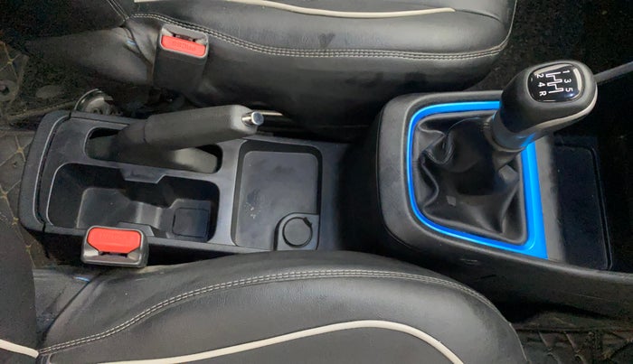 2021 Tata PUNCH CREATIVE  1.2 RTN DUAL TONE, Petrol, Manual, 37,553 km, Gear Lever