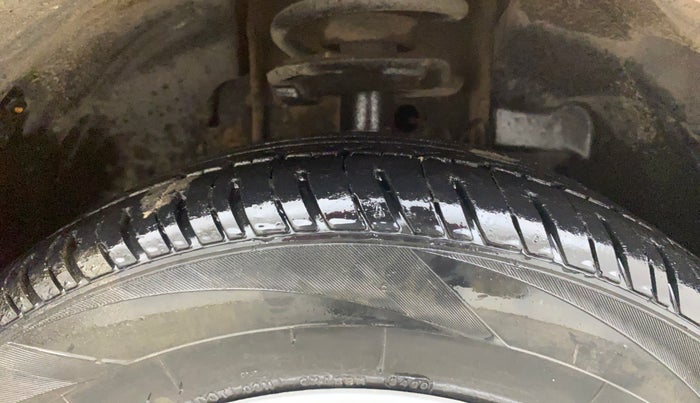 2016 Tata Tiago XZ PETROL, Petrol, Manual, 62,834 km, Right Front Tyre Tread