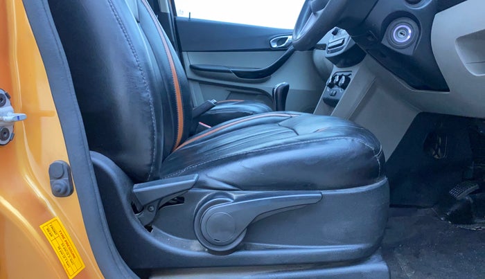 2016 Tata Tiago XZ PETROL, Petrol, Manual, 62,834 km, Driver Side Adjustment Panel