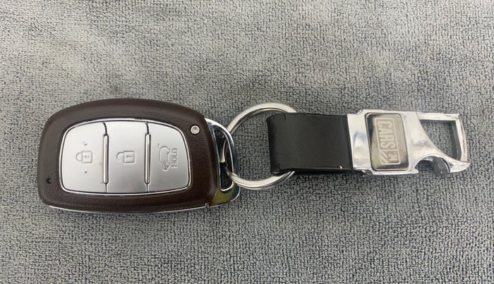 2019 Hyundai Creta SX AT 1.6 DIESEL, Diesel, Automatic, 80,459 km, Key Close Up