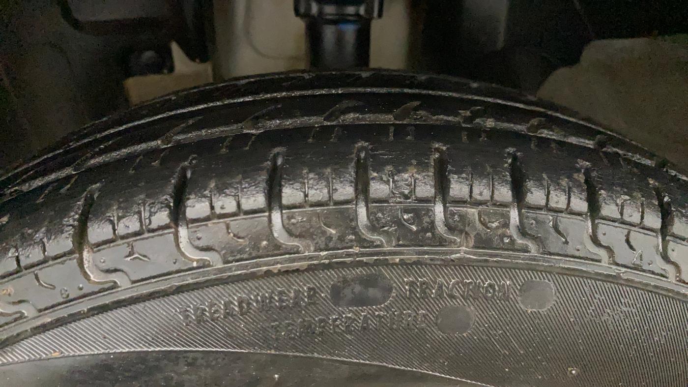 2019 Renault Kwid RXL, Petrol, Manual, 55,271 km, Left Front Tyre Tread