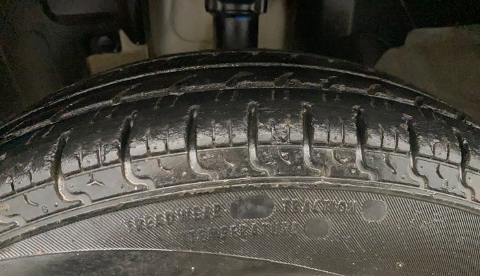 2019 Renault Kwid RXL, Petrol, Manual, 55,271 km, Left Front Tyre Tread