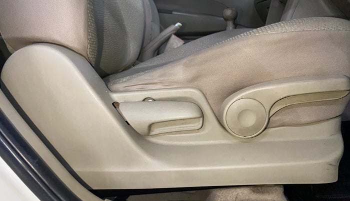 2015 Maruti Swift Dzire ZDI, Diesel, Manual, 88,174 km, Driver Side Adjustment Panel