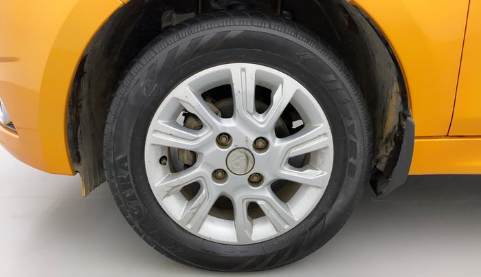 2017 Tata Tiago XZ 1.2 REVOTRON, Petrol, Manual, 68,752 km, Left Front Wheel