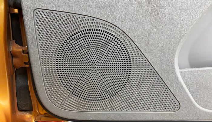 2017 Tata Tiago XZ 1.2 REVOTRON, Petrol, Manual, 68,752 km, Speaker