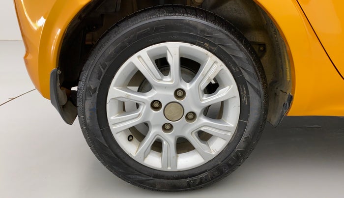 2017 Tata Tiago XZ 1.2 REVOTRON, Petrol, Manual, 68,752 km, Right Rear Wheel