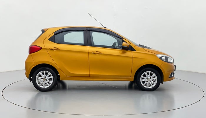 2017 Tata Tiago XZ 1.2 REVOTRON, Petrol, Manual, 68,752 km, Right Side View