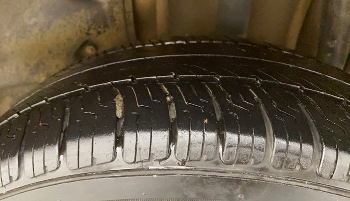 2017 Tata Tiago XZ 1.2 REVOTRON, Petrol, Manual, 68,752 km, Left Rear Tyre Tread