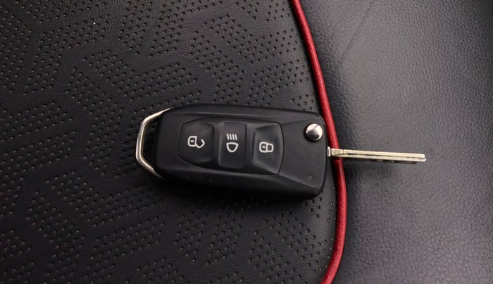 2021 Tata PUNCH ADVENTURE AMT, Petrol, Automatic, 10,008 km, Key Close Up