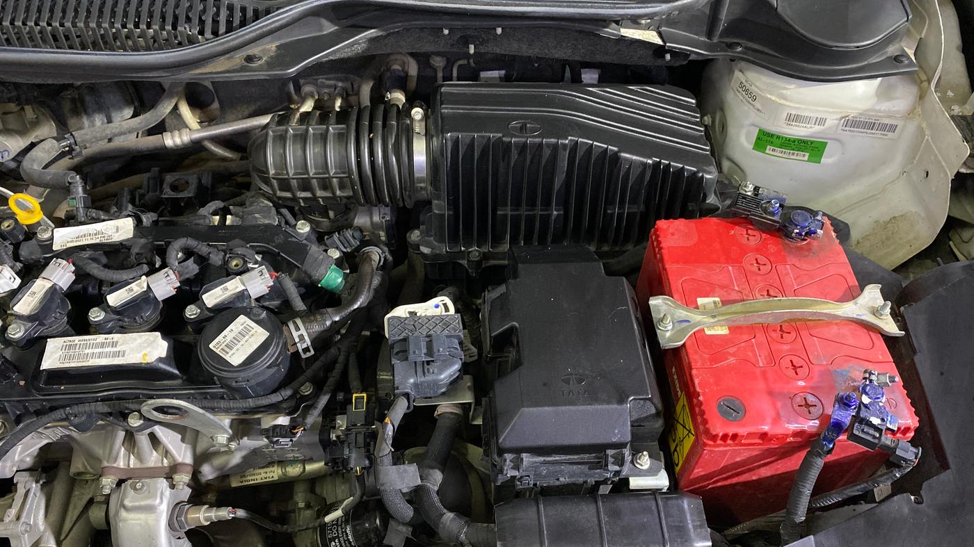 2021 Tata ALTROZ XT PETROL, Petrol, Manual, 36,133 km, Engine View - Left