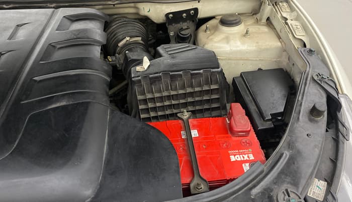 2021 Mahindra XUV500 W11, Diesel, Manual, 84,886 km, Engine View - Left