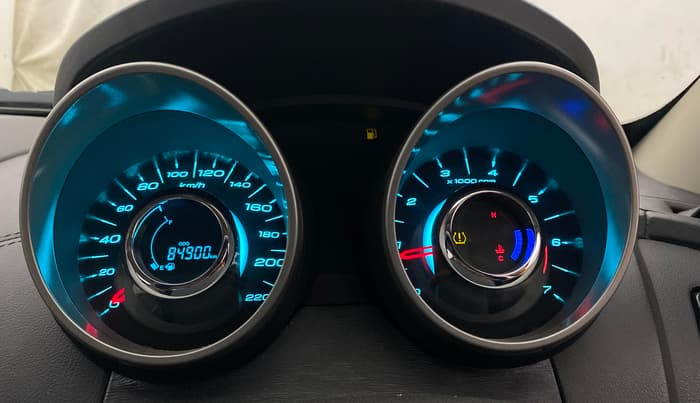 2021 Mahindra XUV500 W11, Diesel, Manual, 84,886 km, Odometer Image