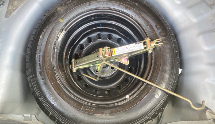 2020 Hyundai NEW I20 SPORTZ 1.2 MT, Petrol, Manual, 77,656 km, Spare Tyre