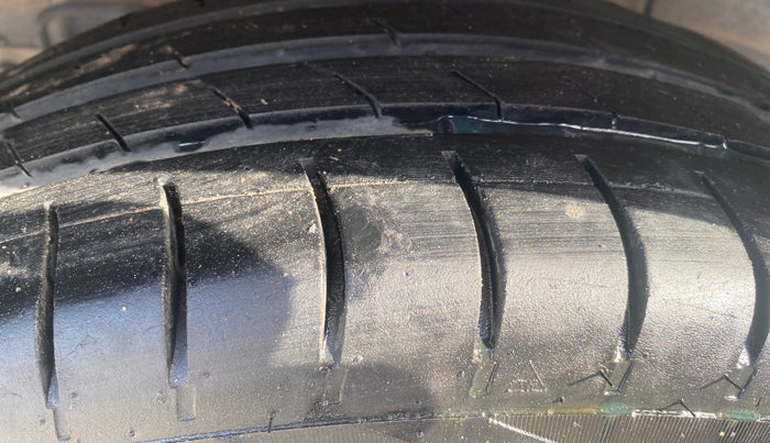 2020 Hyundai NEW I20 SPORTZ 1.2 MT, Petrol, Manual, 77,656 km, Right Rear Tyre Tread