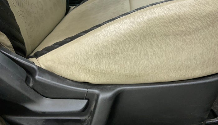 2019 Maruti New Wagon-R LXI CNG 1.0 L, CNG, Manual, 35,732 km, Driver Side Adjustment Panel
