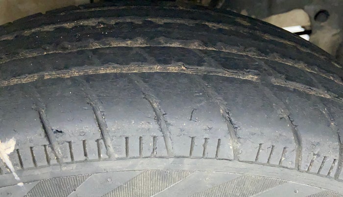 2019 Maruti New Wagon-R LXI CNG 1.0 L, CNG, Manual, 35,732 km, Right Front Tyre Tread