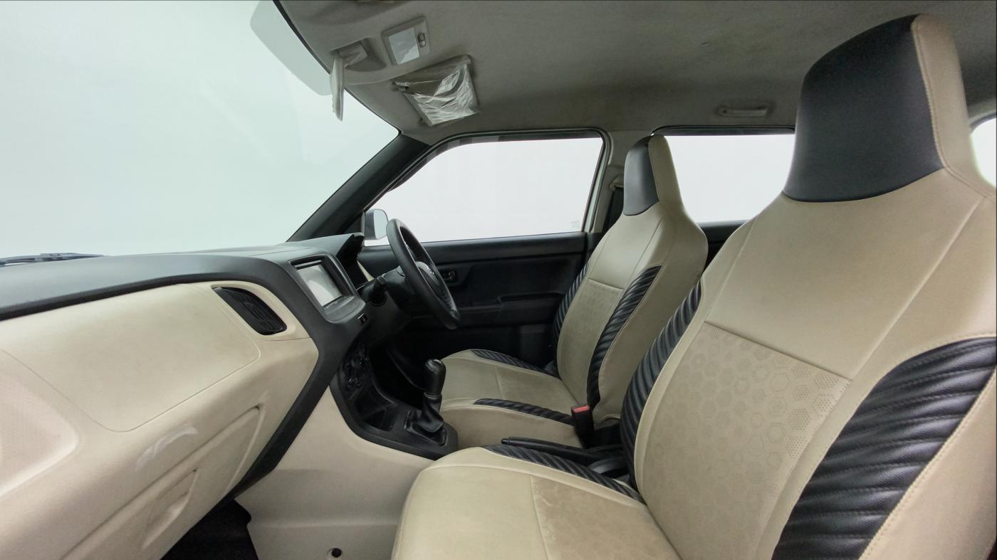 2019 Maruti New Wagon-R LXI CNG 1.0 L, CNG, Manual, 35,732 km, Right Side Front Door Cabin