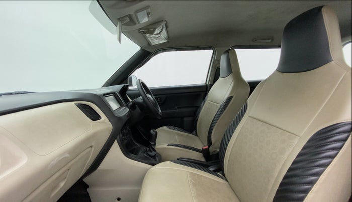 2019 Maruti New Wagon-R LXI CNG 1.0 L, CNG, Manual, 35,732 km, Right Side Front Door Cabin