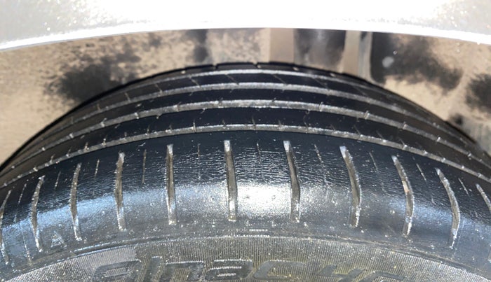 2021 Maruti Ciaz ALPHA 1.5 SHVS PETROL, Petrol, Manual, 78,666 km, Left Rear Tyre Tread