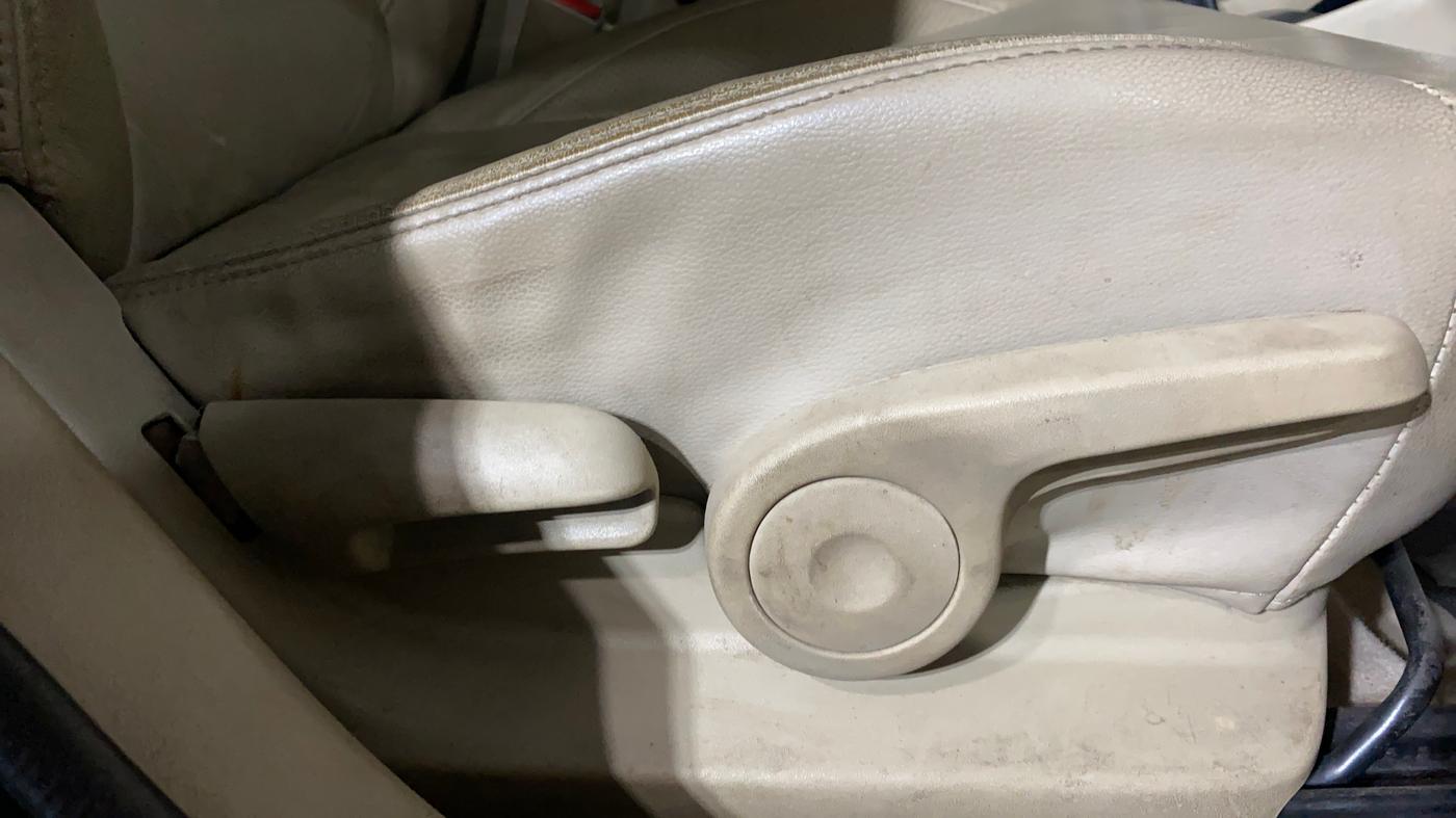 2021 Maruti Ciaz ALPHA 1.5 SHVS PETROL, Petrol, Manual, 78,666 km, Driver Side Adjustment Panel