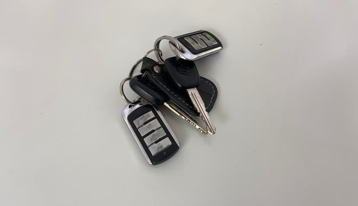 2020 Maruti Celerio VXI CNG, CNG, Manual, 87,413 km, Key Close Up
