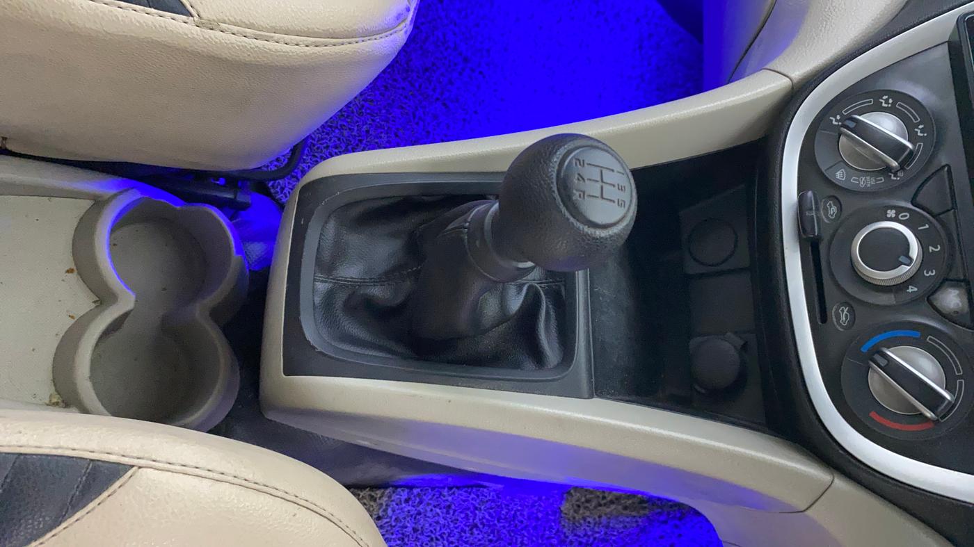 2020 Maruti Celerio VXI CNG, CNG, Manual, 87,413 km, Gear Lever