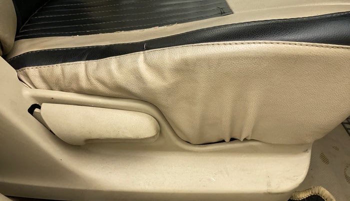 2015 Maruti Swift Dzire VXI, Petrol, Manual, 99,300 km, Driver Side Adjustment Panel