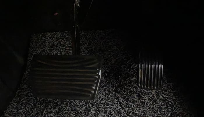 2023 Mahindra Thar LX D AT 4WD HT, Diesel, Automatic, 67,624 km, Pedals
