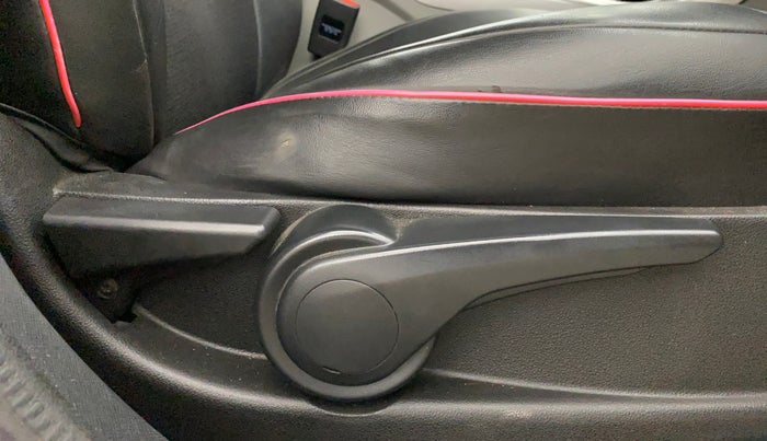 2019 Tata NEXON XZ PLUS PETROL, Petrol, Manual, 54,464 km, Driver Side Adjustment Panel