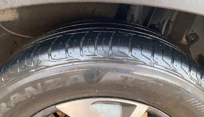 2021 KIA SONET HTX 1.0 IMT, Petrol, Manual, 29,512 km, Left Rear Tyre Tread