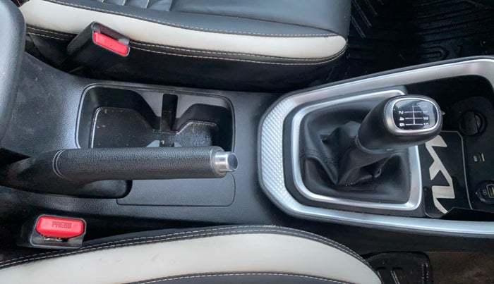 2021 KIA SONET HTX 1.0 IMT, Petrol, Manual, 29,512 km, Gear Lever