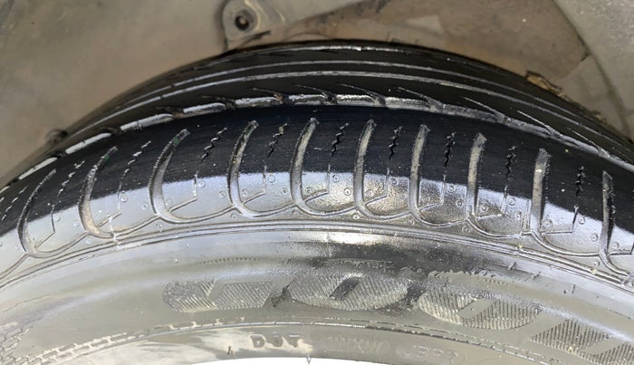 2012 Hyundai New Elantra 1.8 SX MT VTVT, Petrol, Manual, 95,284 km, Right Rear Tyre Tread