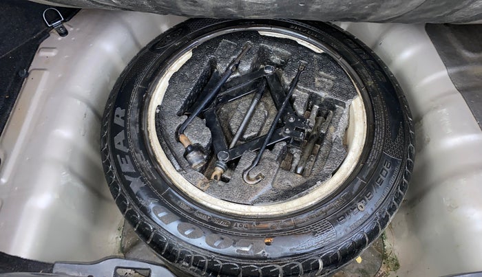 2012 Hyundai New Elantra 1.8 SX MT VTVT, Petrol, Manual, 95,284 km, Spare Tyre