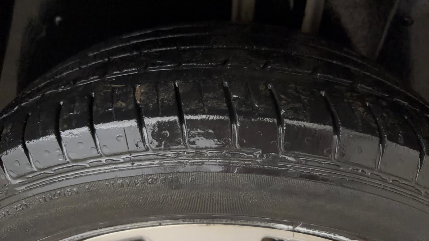 2021 MG HECTOR SUPER HYBRID 1.5 PETROL, Petrol, Manual, 33,888 km, Left Rear Tyre Tread