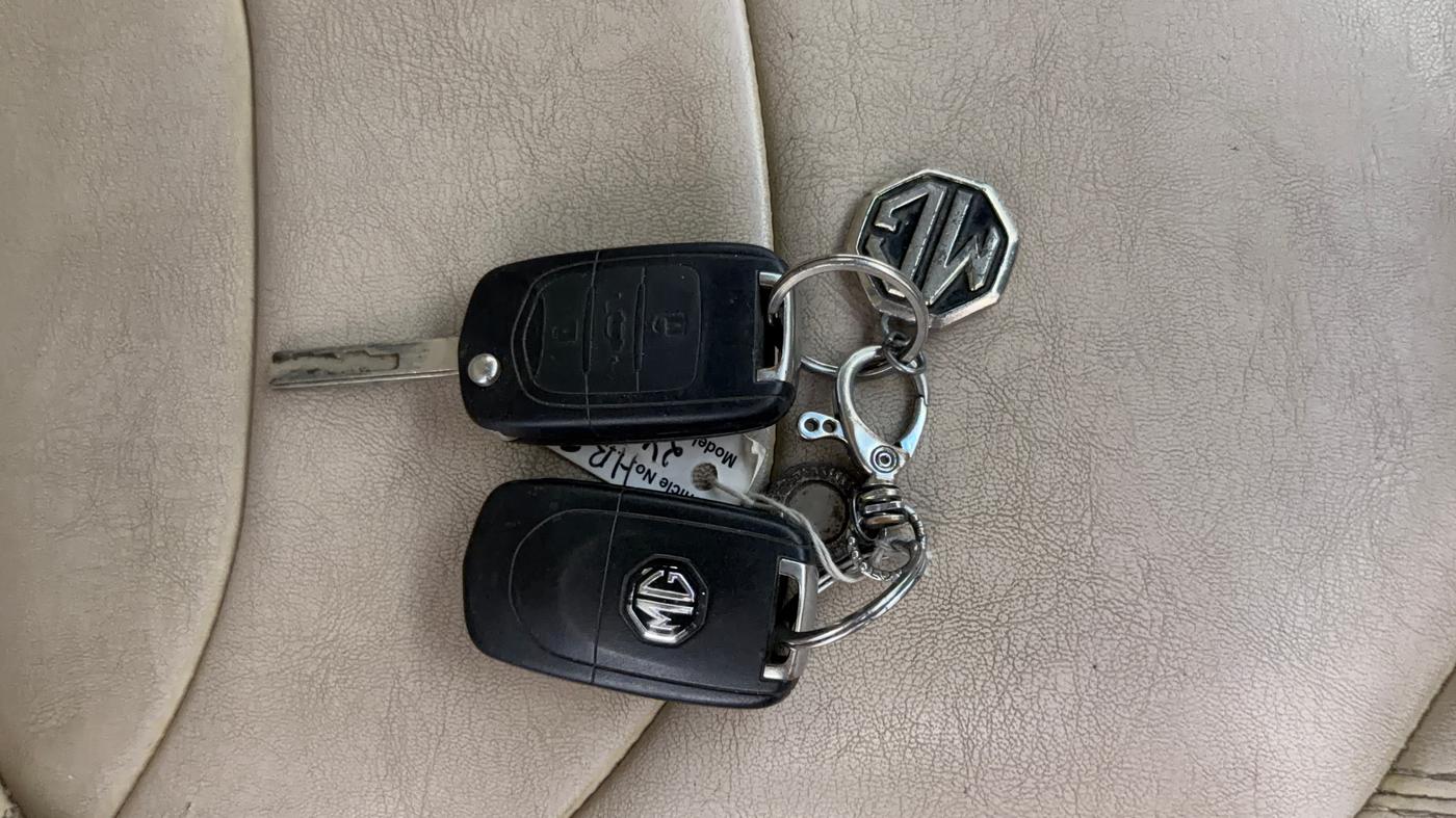 2021 MG HECTOR SUPER HYBRID 1.5 PETROL, Petrol, Manual, 33,888 km, Key Close Up
