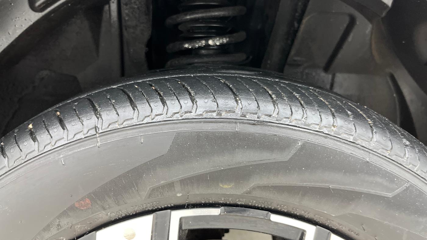 2022 Renault Kiger RXZ TURBO CVT, Petrol, Automatic, 19,065 km, Right Front Tyre Tread