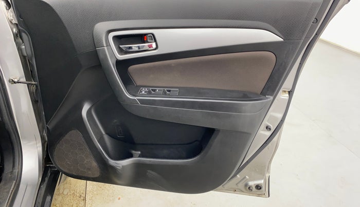 2022 Toyota URBAN CRUISER HIGH GRADE MT, Petrol, Manual, 26,835 km, Driver Side Door Panels Control