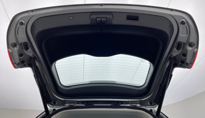 2019 MG HECTOR SHARP DCT PETROL, Petrol, Automatic, 16,226 km, Boot Door Open