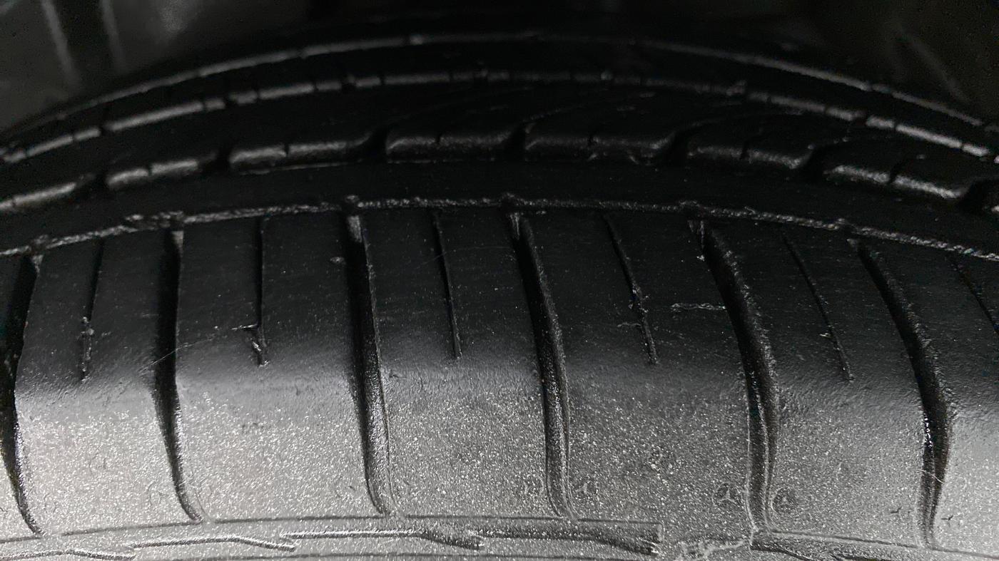 2019 MG HECTOR SHARP DCT PETROL, Petrol, Automatic, 16,226 km, Left Front Tyre Tread
