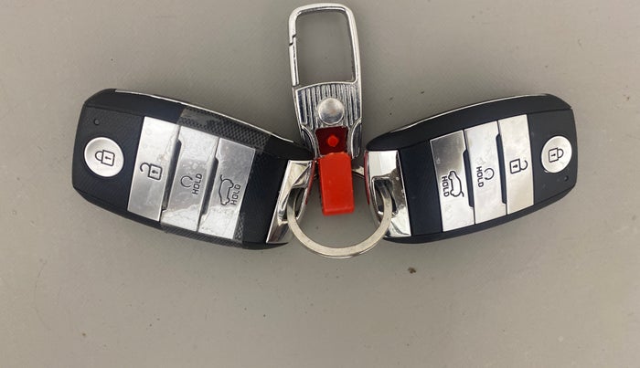 2022 KIA SELTOS HTK PLUS 1.5 IMT, Petrol, Manual, 33,734 km, Key Close Up